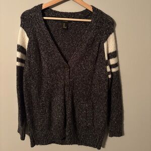 Forever 21 cozy women’s dark gray v-neck cardigan sweater with white stripes